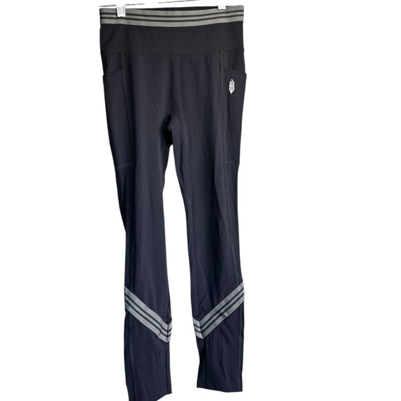 Free People Movement Zephyr Yoga Leggings - Size XS - Black - Picture 6 of 12